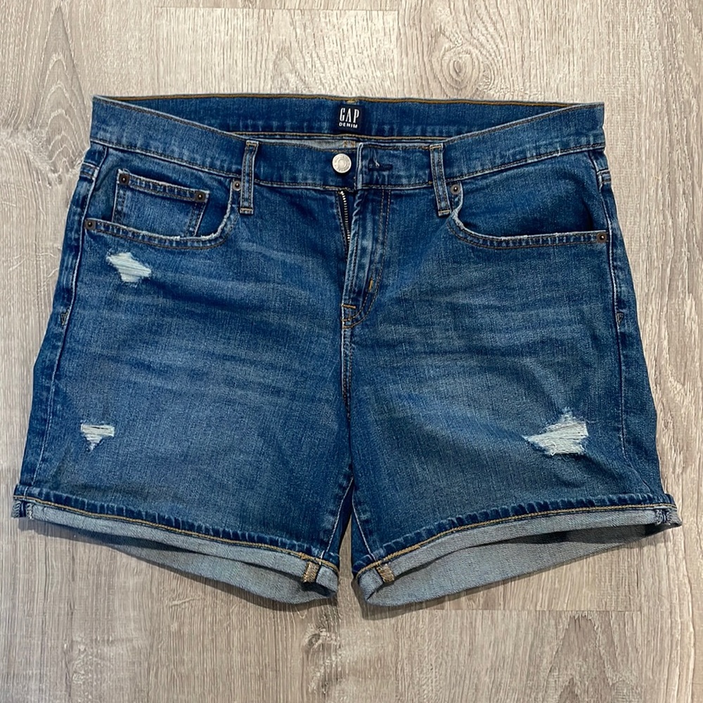 Dark wash GAP denim shorts